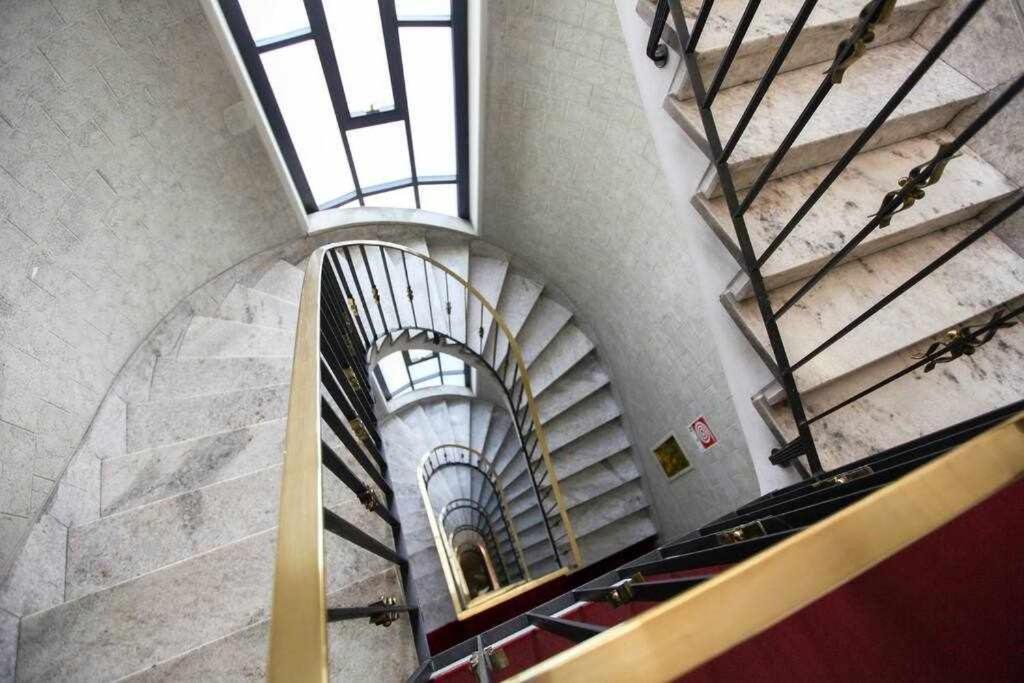 Sanpietro Allorto 22 Duomo Suite Dom12 Milano Dış mekan fotoğraf
